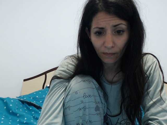 evacrisxxxx's BongaCams show and profile
