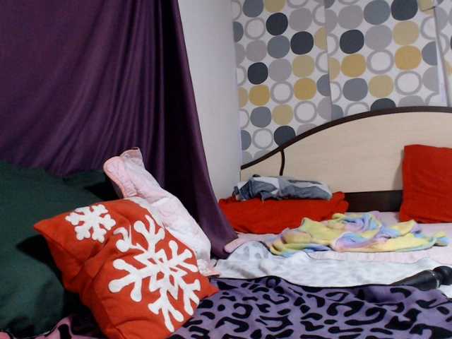 evacrisxxxx's BongaCams show and profile