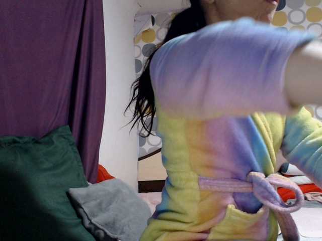 evacrisxxxx's BongaCams show and profile