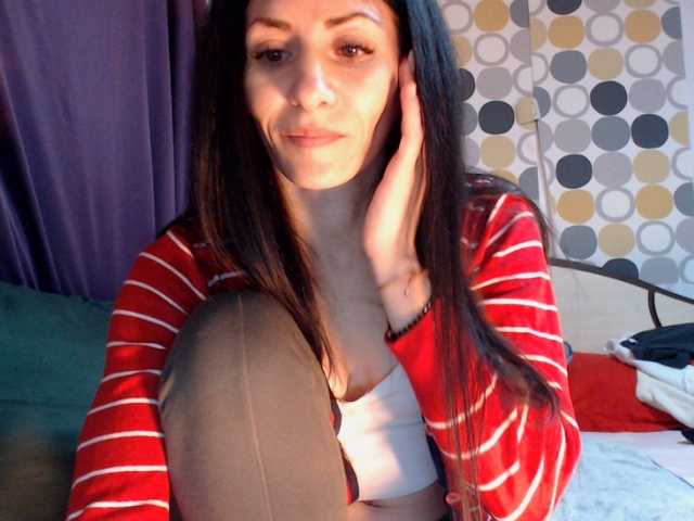 evacrisxxxx's BongaCams show and profile