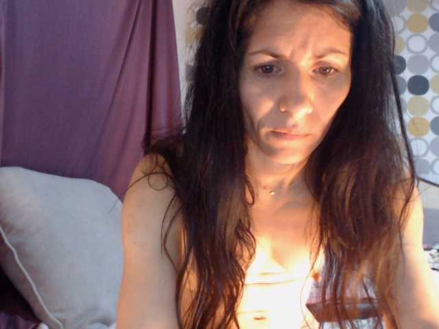 evacrisxxxx from BongaCams is Freechat
