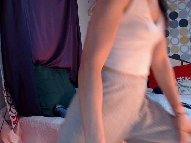 evacrisxxxx's BongaCams show and profile