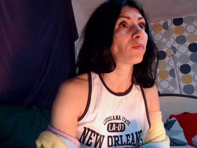 evacrisxxxx's BongaCams show and profile