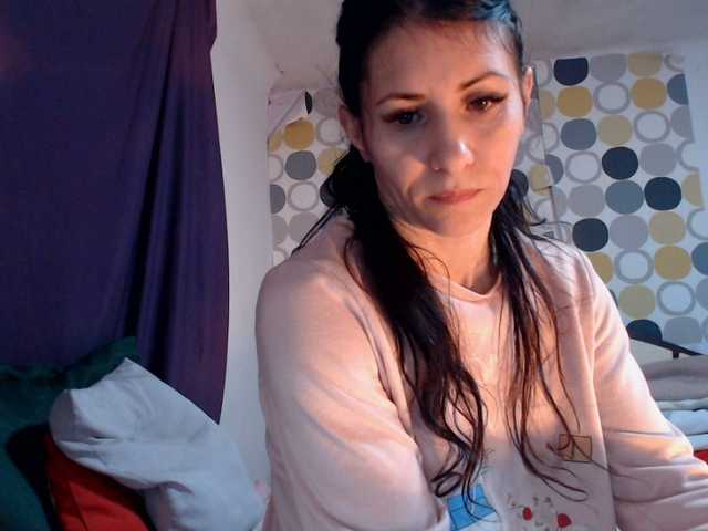 evacrisxxxx's BongaCams show and profile