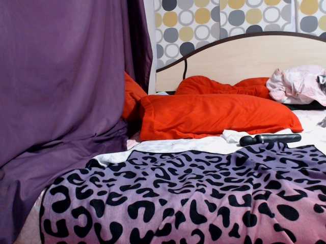 evacrisxxxx's BongaCams show and profile