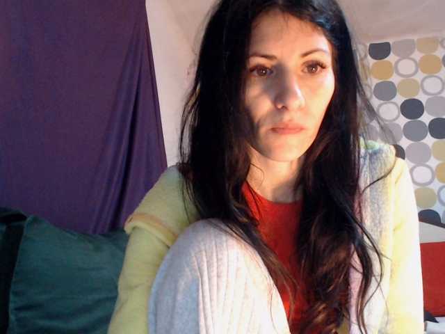 evacrisxxxx's BongaCams show and profile
