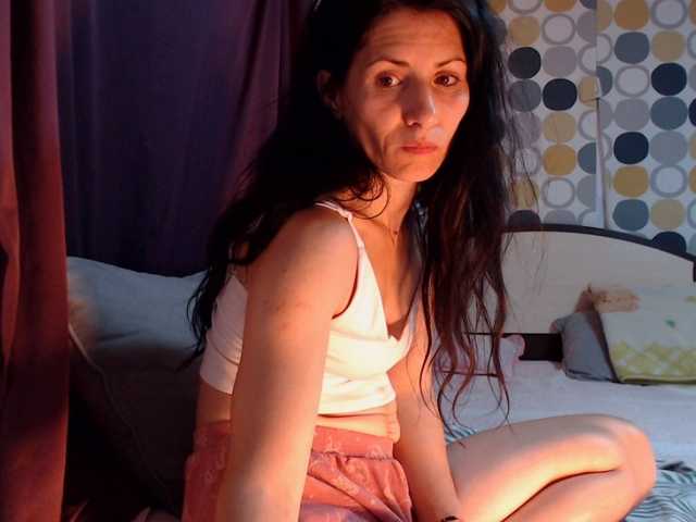 evacrisxxxx from BongaCams is Freechat