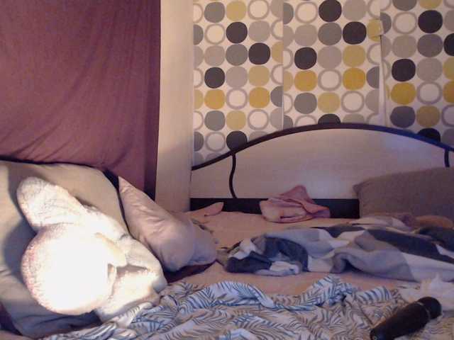 evacrisxxxx from BongaCams is Freechat
