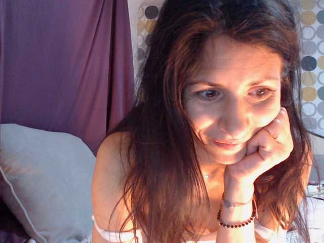 evacrisxxxx from BongaCams is Freechat