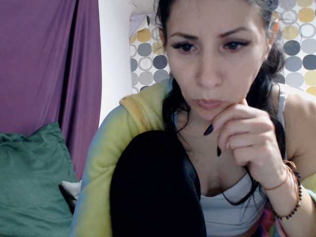evacrisxxxx's BongaCams show and profile