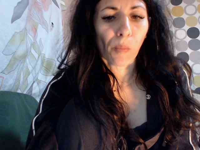 evacrisxxxx evacrisxxxx