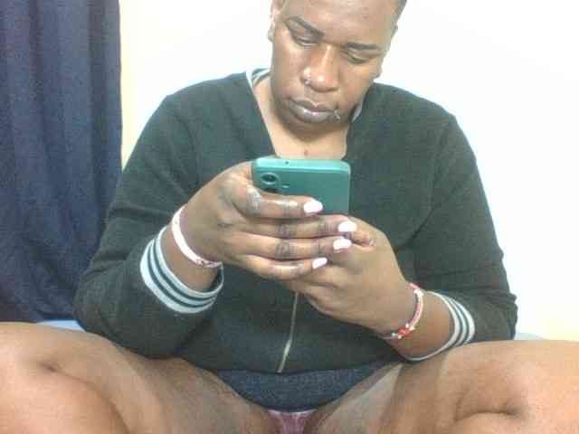 Sexyblacktits webcam