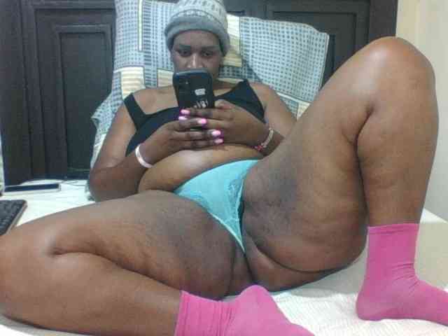 Sexyblacktits webcam