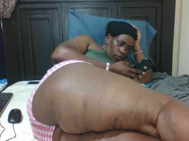 Sexyblacktits webcam