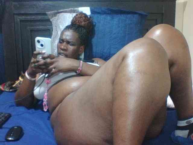 Sexyblacktits webcam