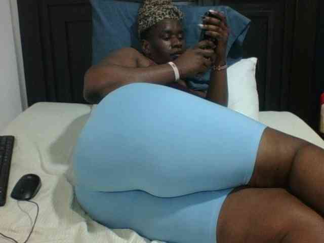 Sexyblacktits webcam