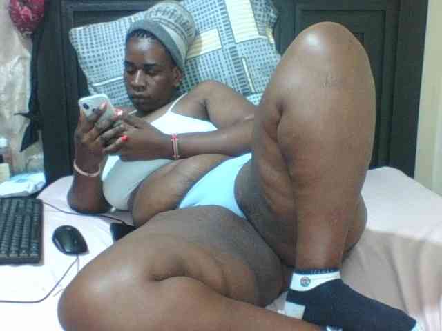 Sexyblacktits webcam