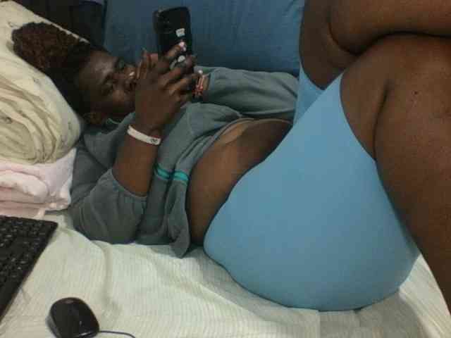 Sexyblacktits webcam