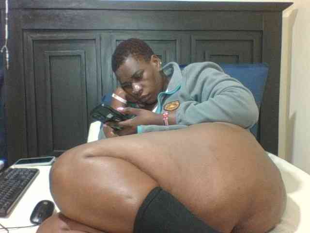 Sexyblacktits webcam