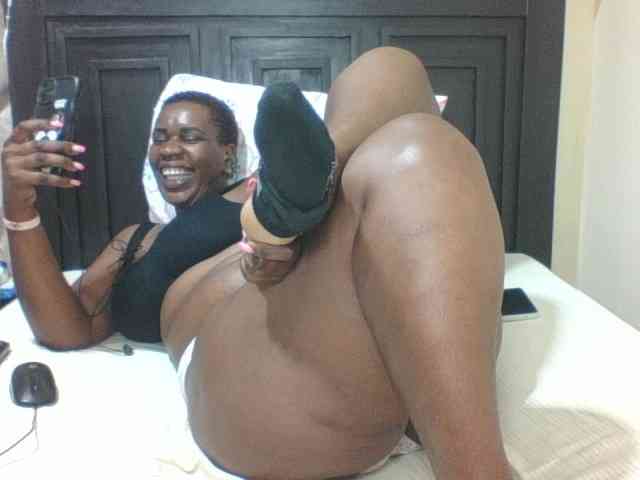 Sexyblacktits webcam