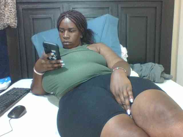 Sexyblacktits webcam