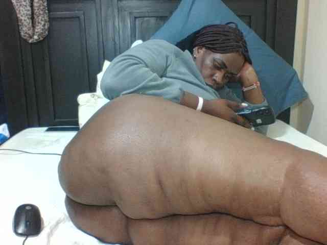 Sexyblacktits webcam