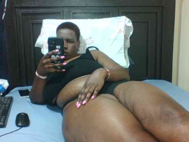 Sexyblacktits webcam