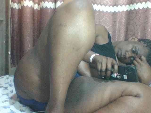 Sexyblacktits webcam