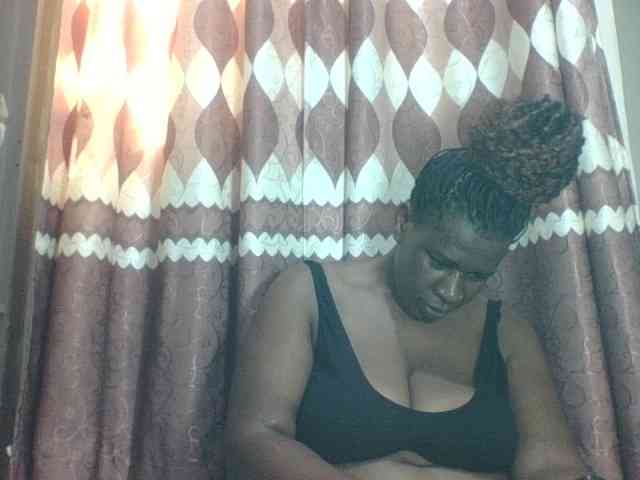 Sexyblacktits webcam