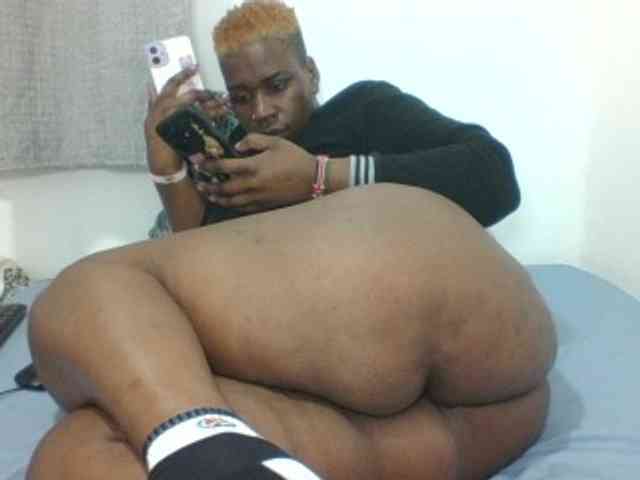 Sexyblacktits webcam