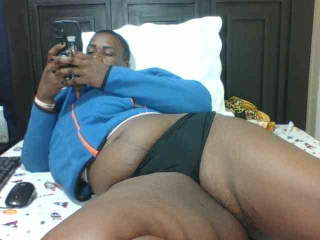 Sexyblacktits webcam