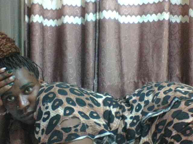 Sexyblacktits webcam