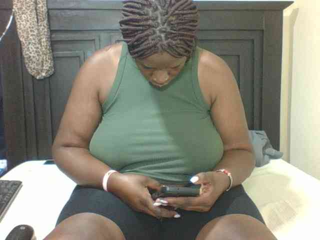 Sexyblacktits webcam