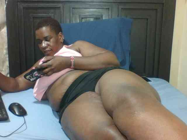 Sexyblacktits webcam