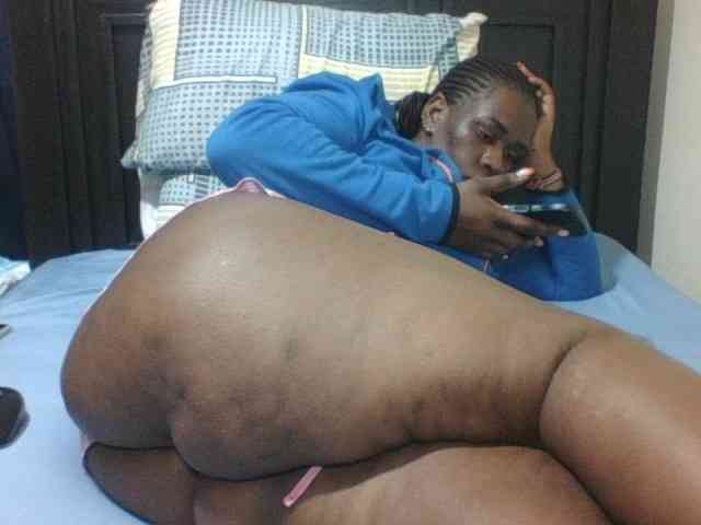 Sexyblacktits Live Webcam on BongaCams