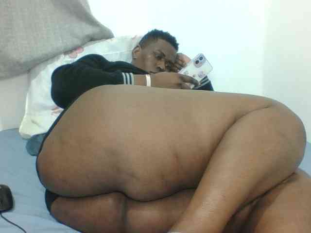 Sexyblacktits webcam