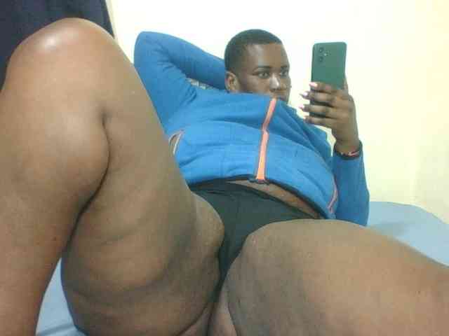 Sexyblacktits webcam