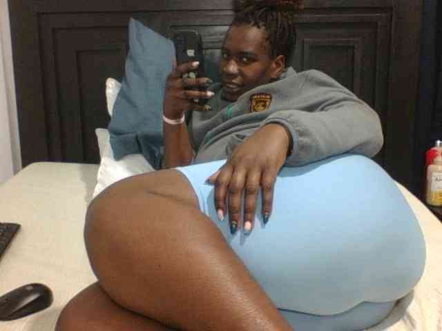 Sexyblacktits webcam