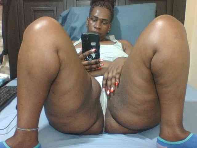 Sexyblacktits webcam