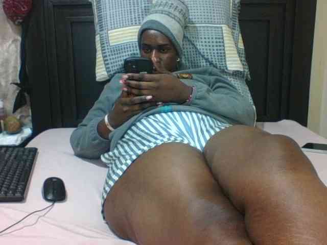 Sexyblacktits webcam