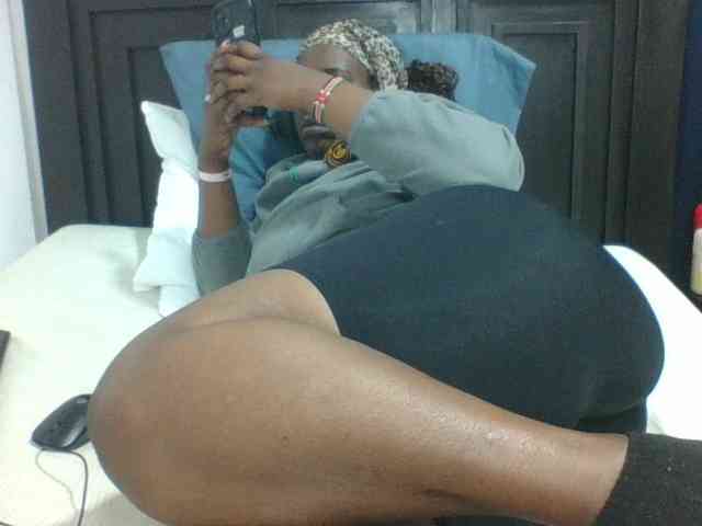 Sexyblacktits webcam