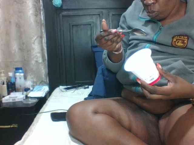 Sexyblacktits webcam