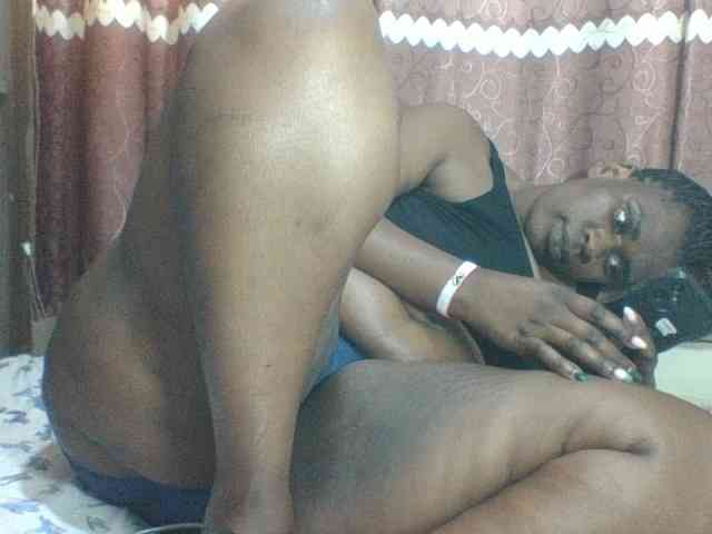 Sexyblacktits webcam