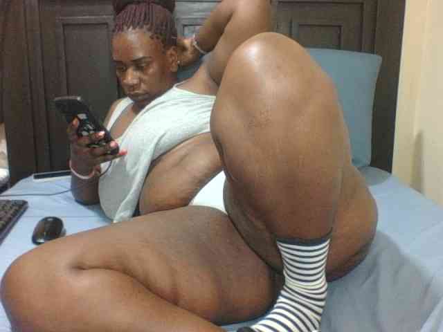 Sexyblacktits webcam