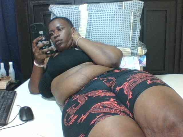 Sexyblacktits webcam