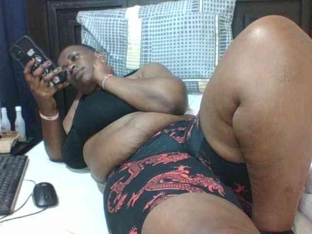 Sexyblacktits webcam