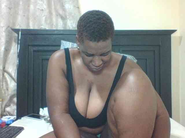 Sexyblacktits webcam