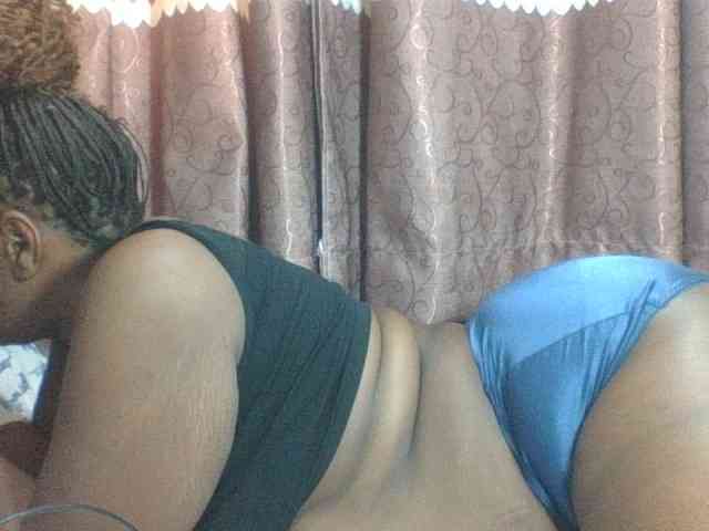 Sexyblacktits webcam