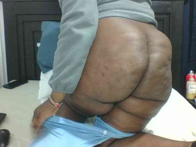 Sexyblacktits webcam