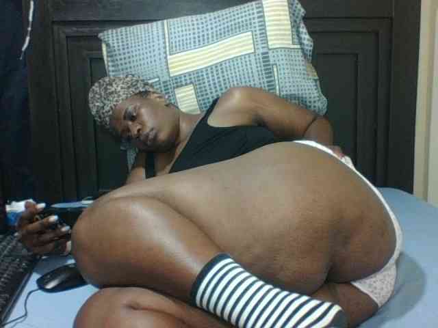 Sexyblacktits webcam